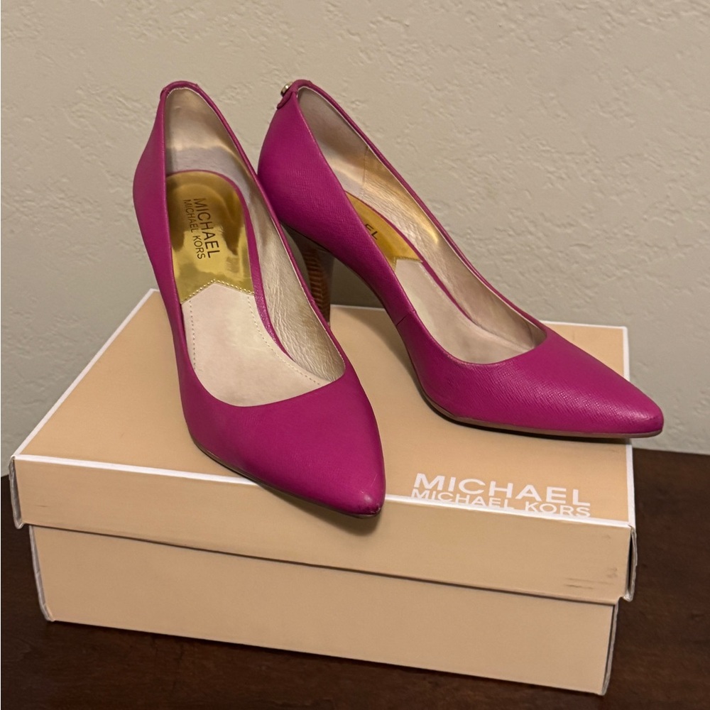 Michael Kors Fuchsia Leather MK-Flex Mid Pump Heels 7M
